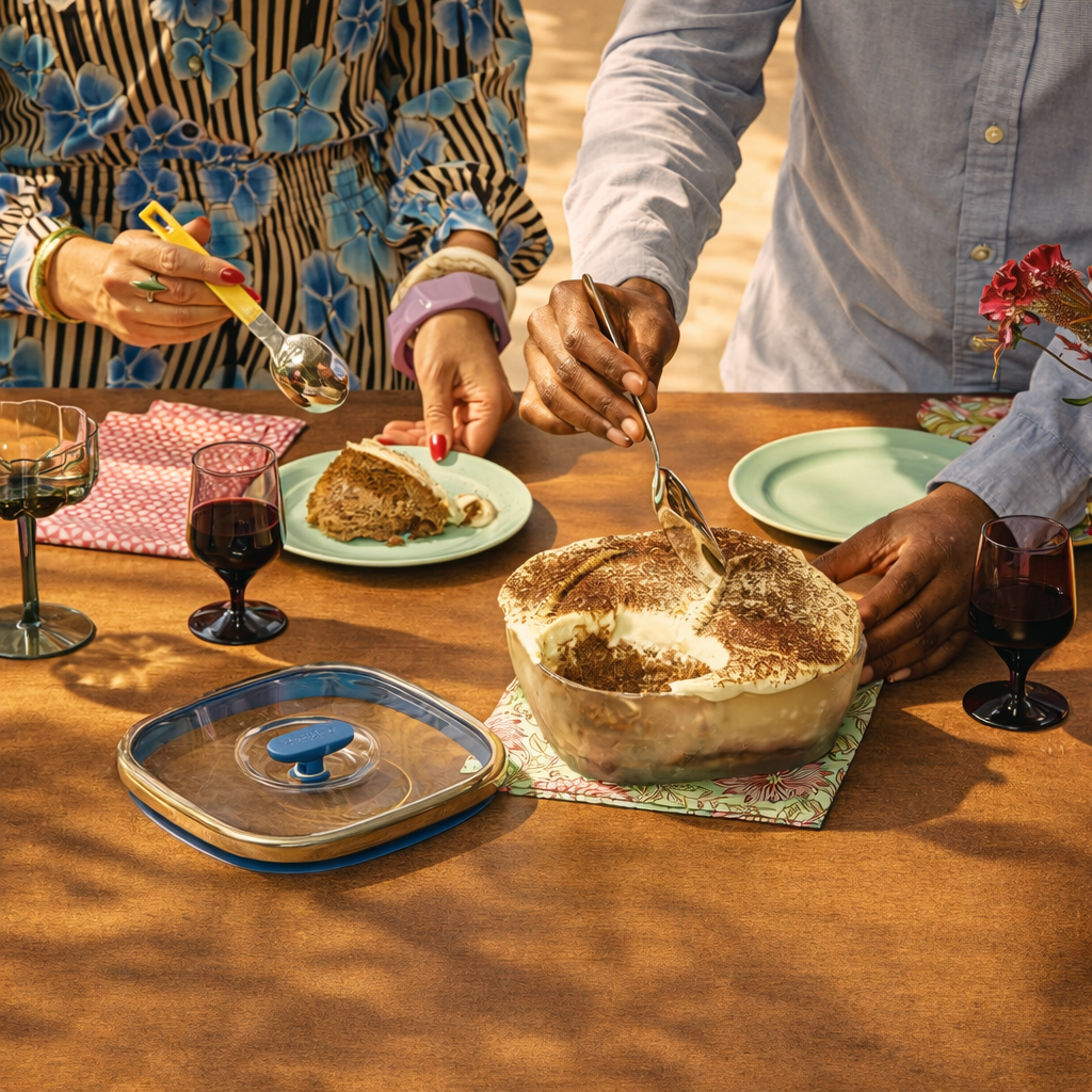 10-Cup Glass Square Shallow Dish