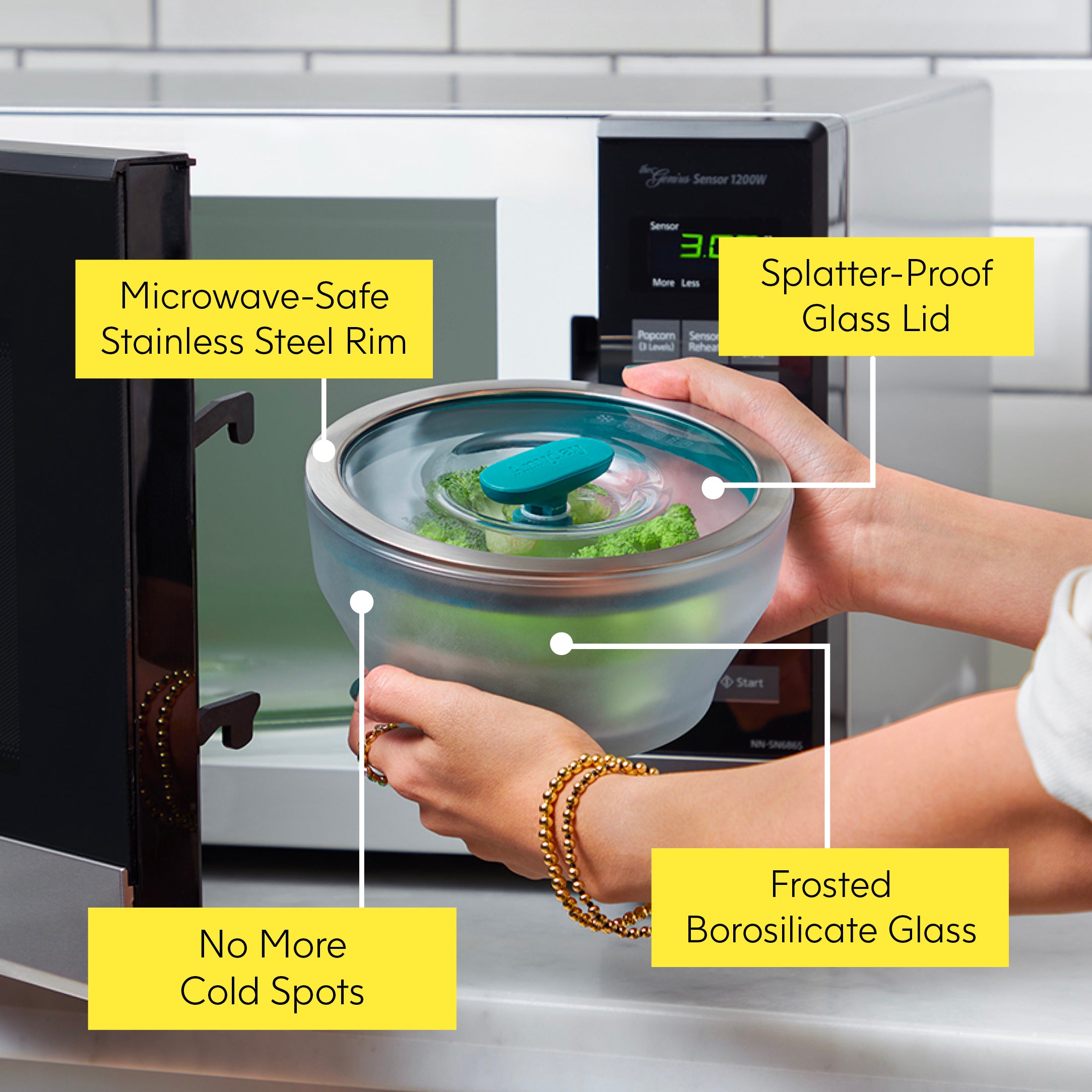 4-Piece Glass Round Dish Set + Cookbooklet Bundle