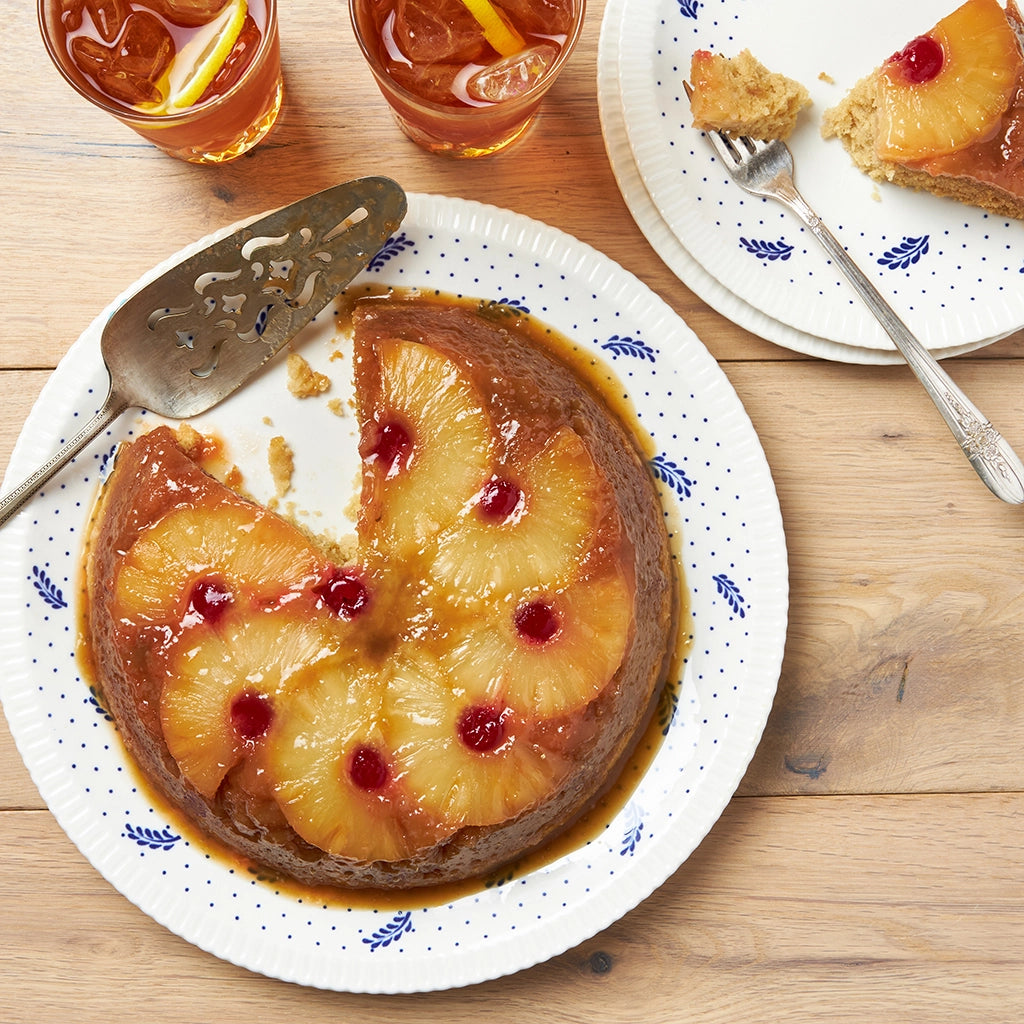 Delicious pineapple and ginger upside-down cake made in the glass Anyday dish, featuring caramelized pineapple slices atop a moist ginger-spiced cake. This quick and easy microwave recipe delivers a tropical and flavorful dessert, perfect for any occasion.