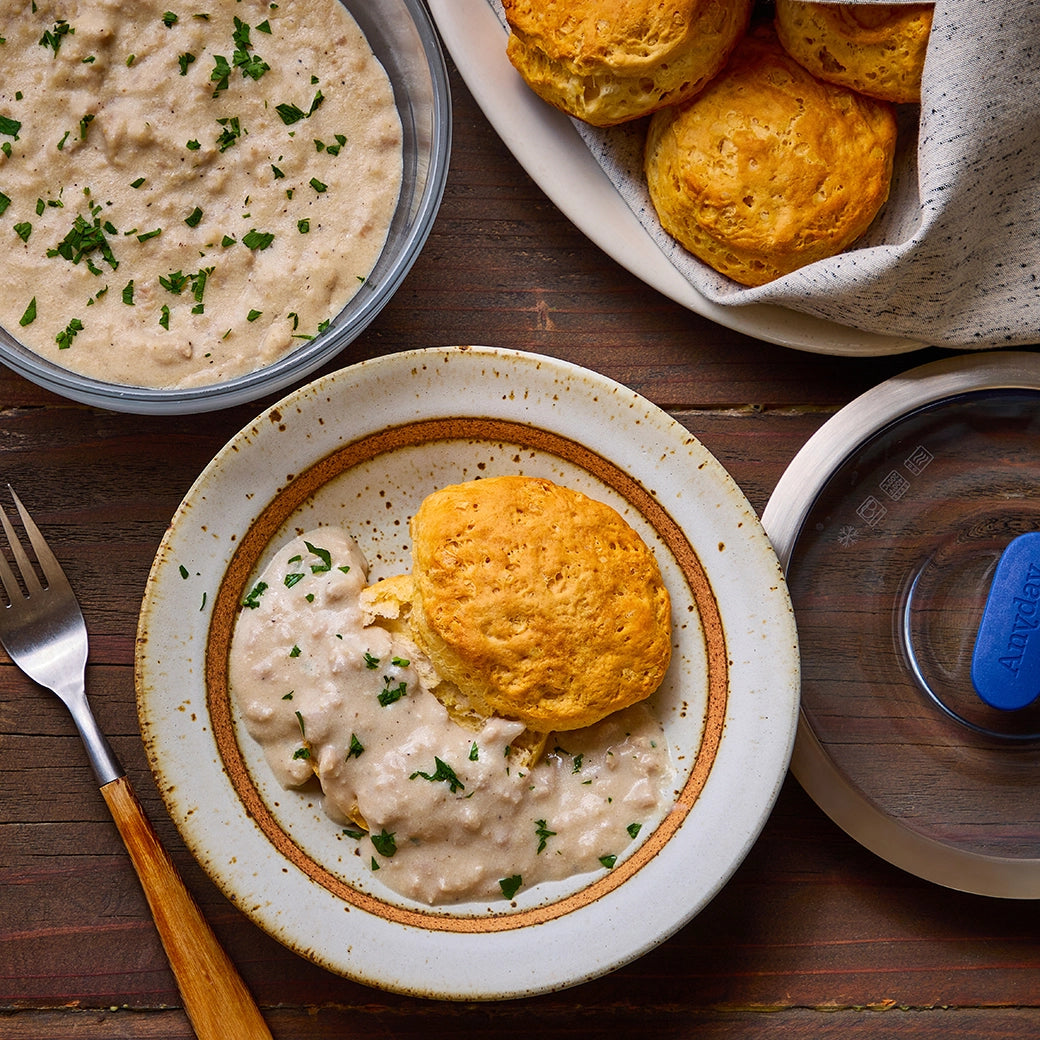 Quickly prepared sausage gravy in the microwave using the glass Anyday dish, ensuring rich, creamy texture and deep flavor in every bite. Ideal for a comforting meal, ready in minutes